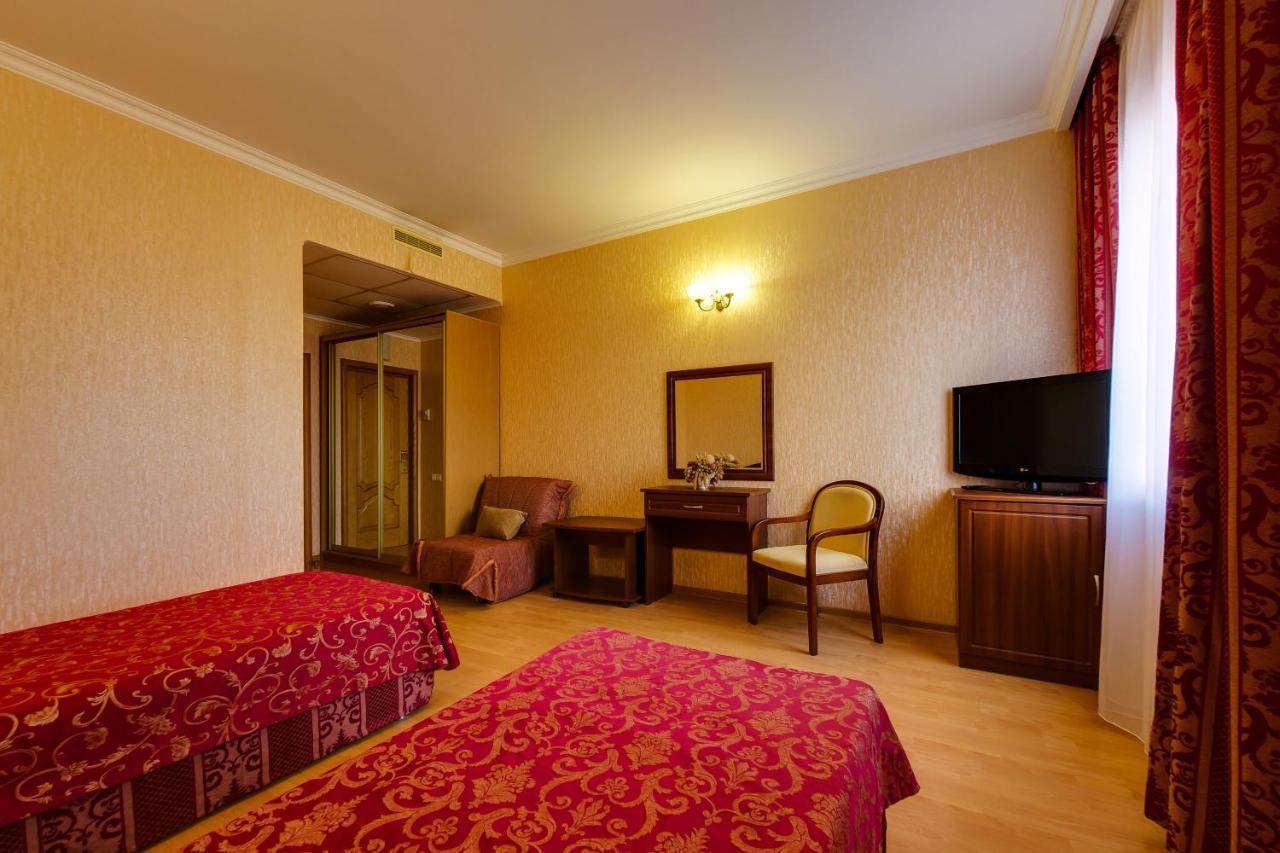 Vizit Hotel Krasnodar Ngoại thất bức ảnh